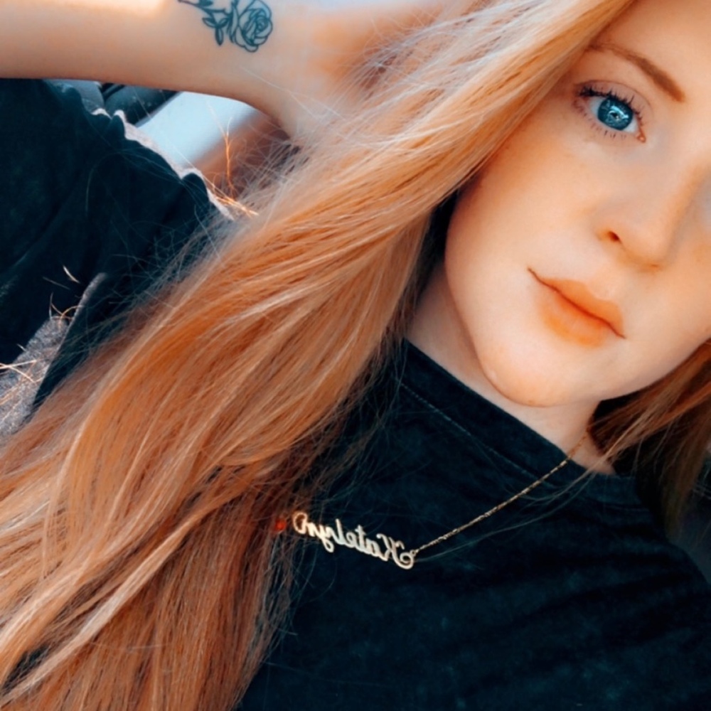 Meet your Posher, Katelyn